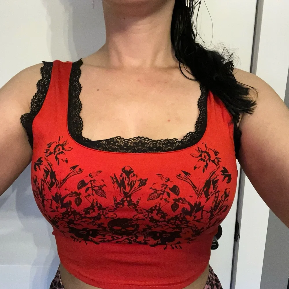 Goth Lace Trim crop tops size Small - Picture 4 of 9